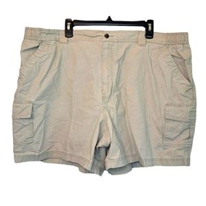 L.L. Bean Khaki Lightweight Cargo Shorts Size 46